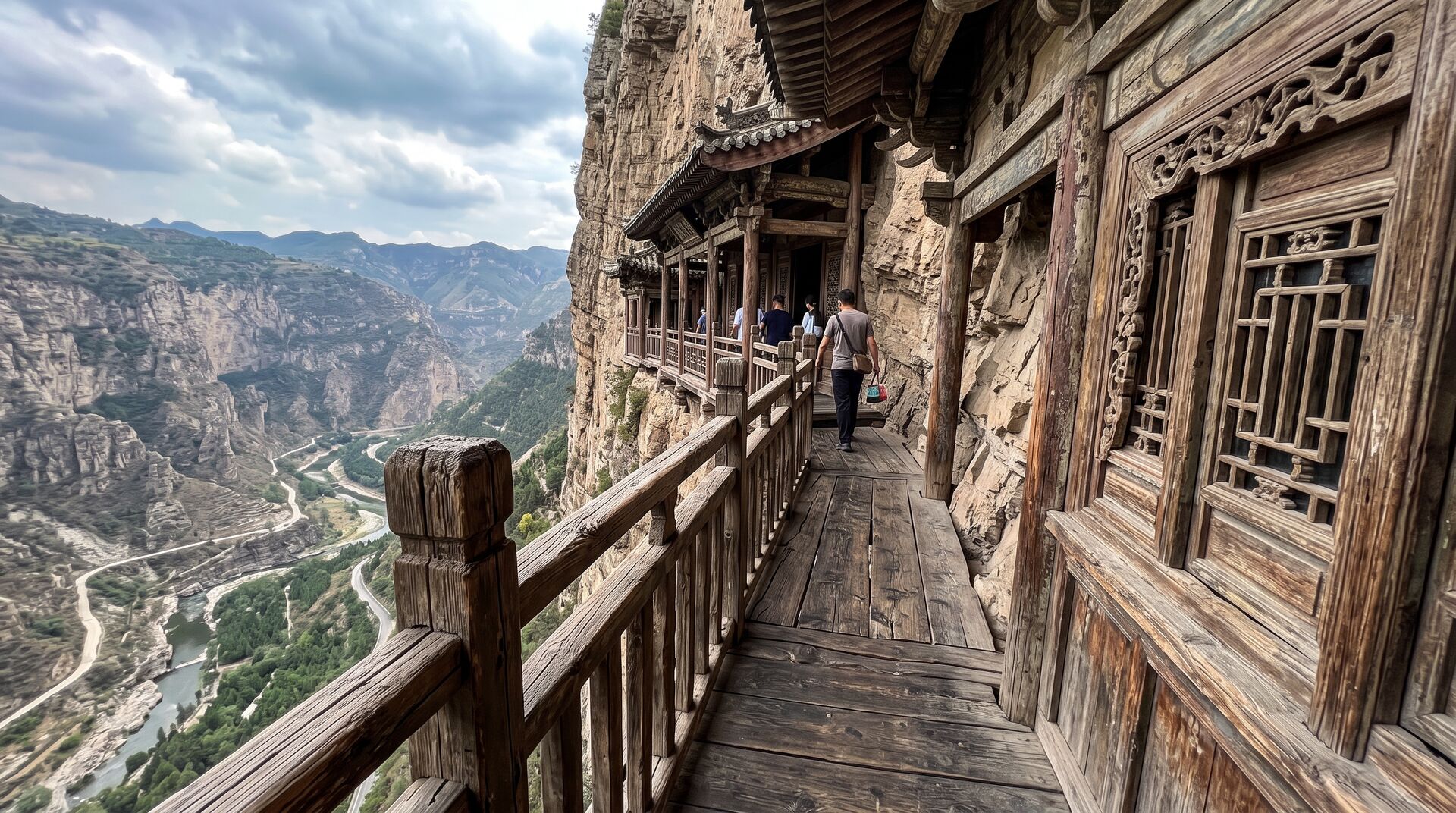 Il Tempio Sospeso di Datong: Ingegneria e Fede Incastonate sulla Roccia